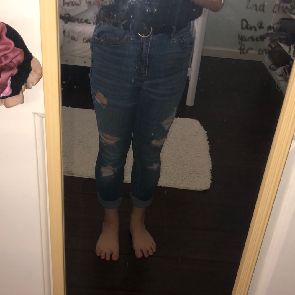 hollister ripped jeans